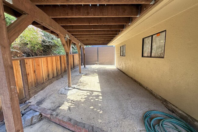 Building Photo - Beautifully Remodeled 4-Bedroom Home with Bonus Family Room & Large Private Yard in South San Fra...