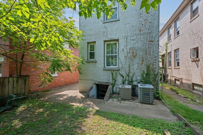 Building Photo - 2316 Chickasaw St