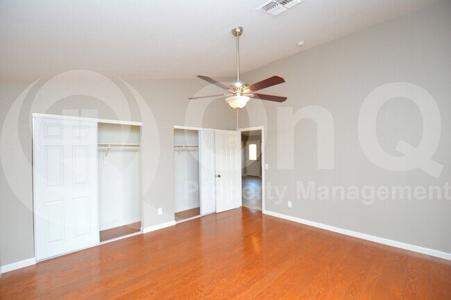 Building Photo - 169 S Criss St