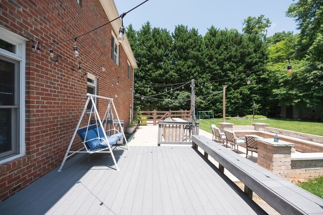 Building Photo - Spacious & Striking 3-story brick Executive 4 bedroom 4.5 bathroom home in Oak Ridge NC + Lawn ca...