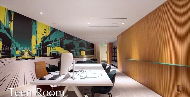 Building Photo - 300 Biscayne Blvd