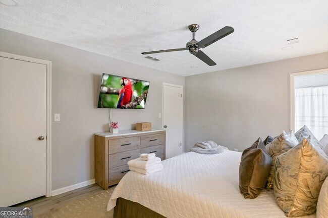 Building Photo - 65 Juliana Dr