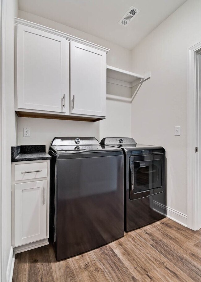 Building Photo - 336 Turnberry Ct