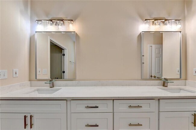 Building Photo - 5073 Aurelia Trail NW