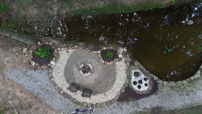 Building Photo - 28649 Jackson Rd