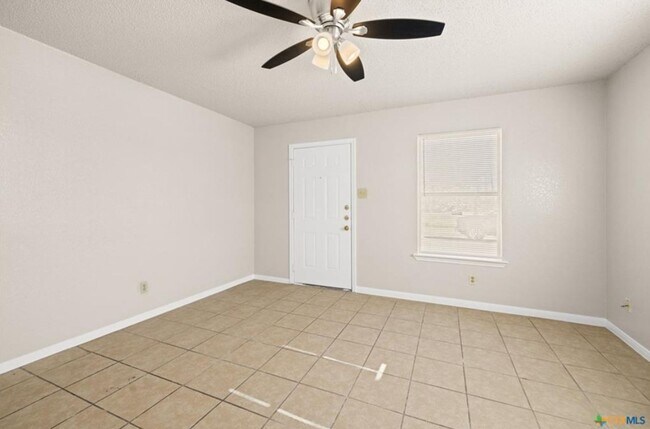 Building Photo - 1007 York Ave