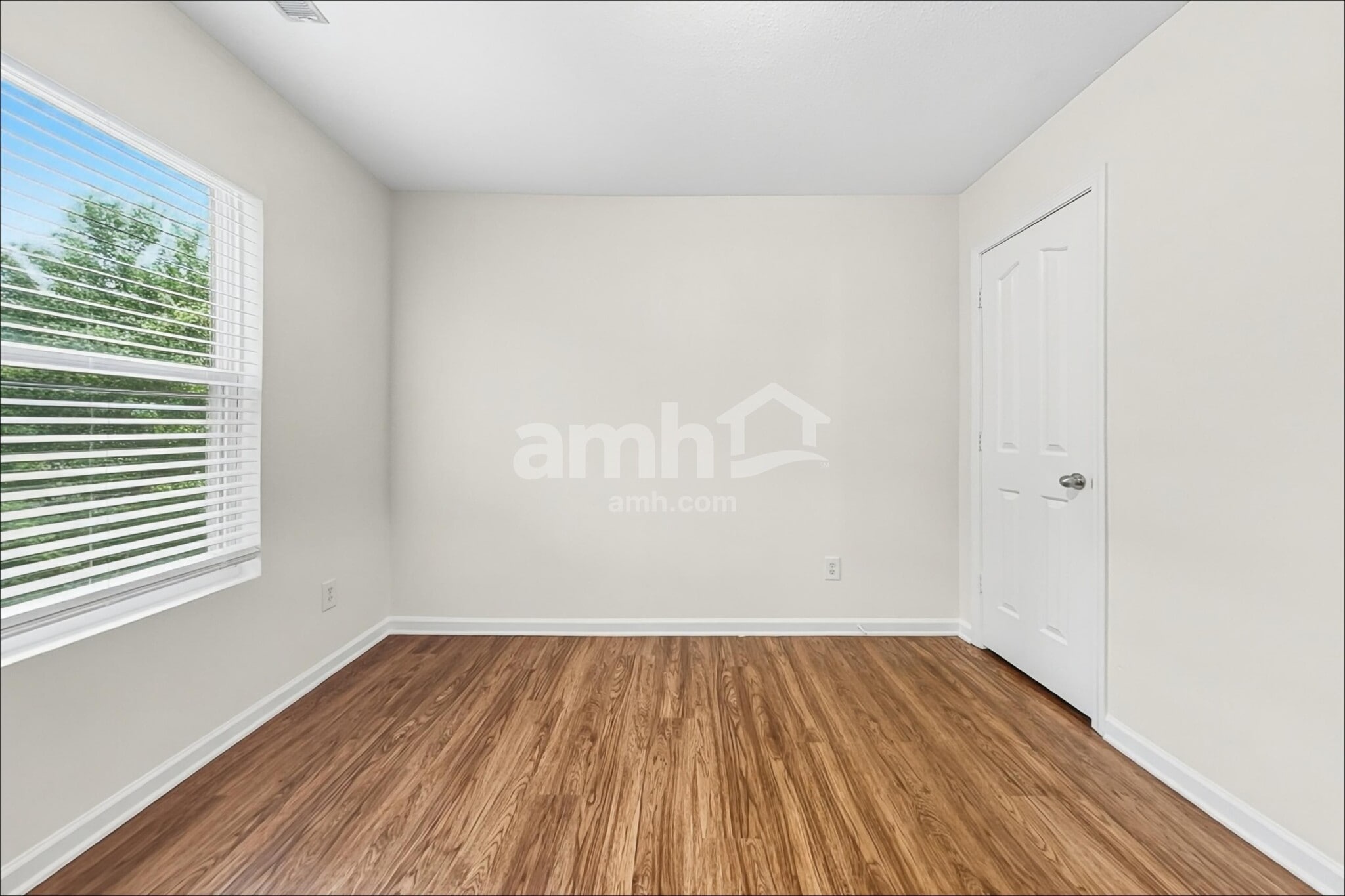 Building Photo - 14716 Castletown House Dr