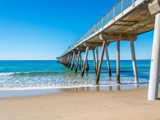 Building Photo - 1720 Ardmore Ave