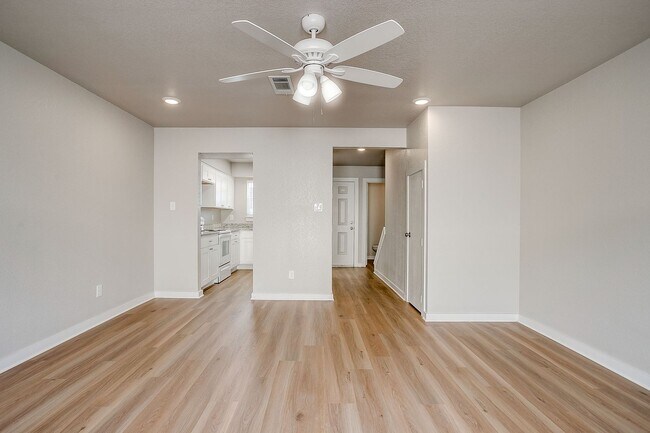 Building Photo - COMPLETELY Remodeled!!