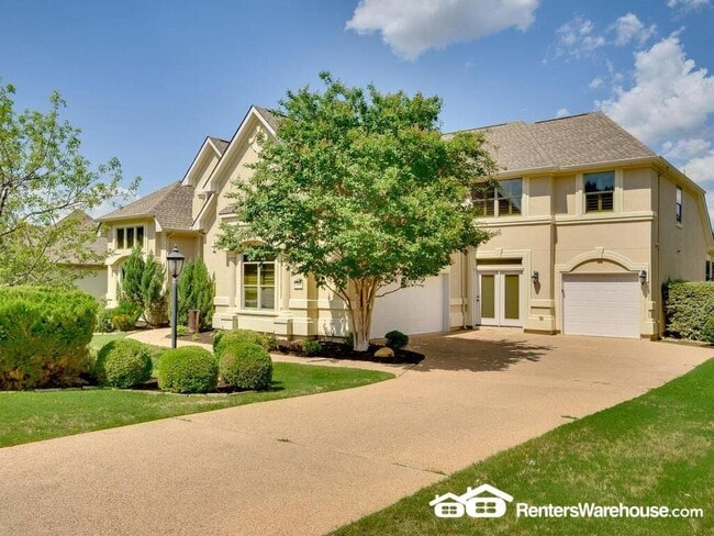Building Photo - 206 Varco Dr