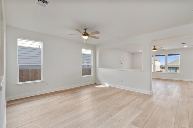 Building Photo - 8007 Marigny Wy