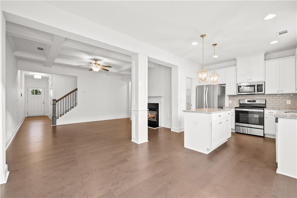 Building Photo - 124 Auburn Wds Dr