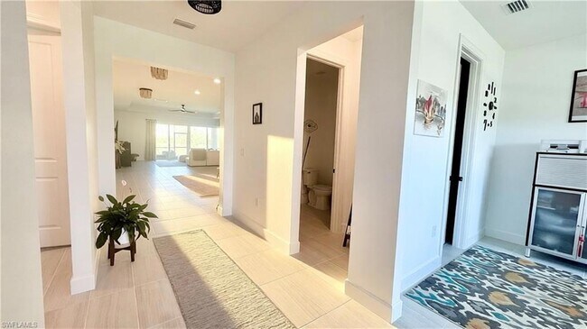 Building Photo - 15522 Olympic Ct