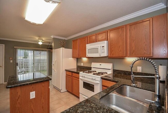 Building Photo - 6137 Lone Prairie Way