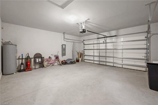 Building Photo - 2621 Table Coral Trl