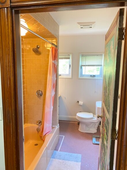 Building Photo - 90 Chandler St