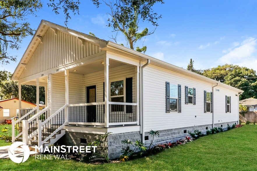 Building Photo - 1705 19th St S