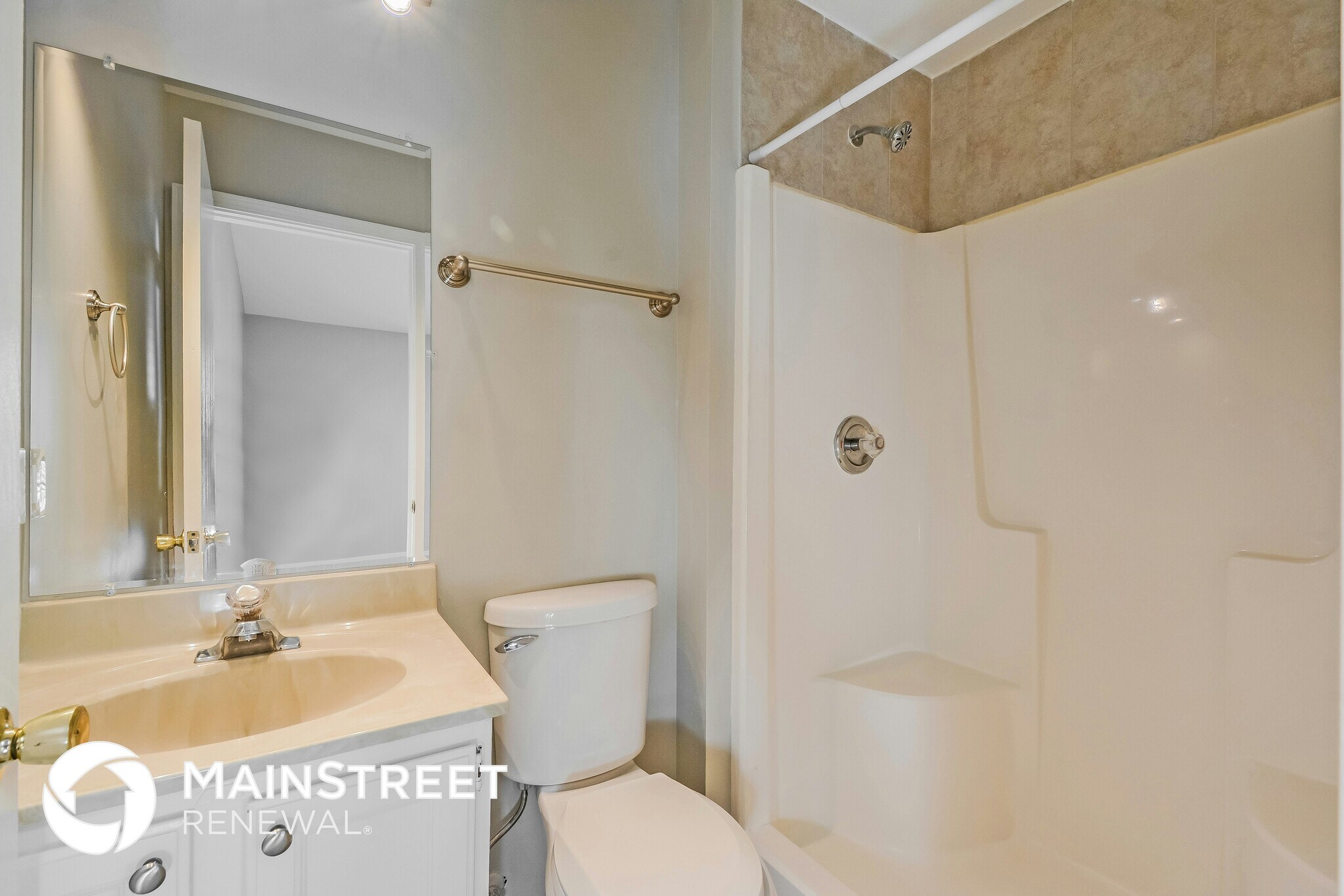 Building Photo - 6 Bishops Crest Ct