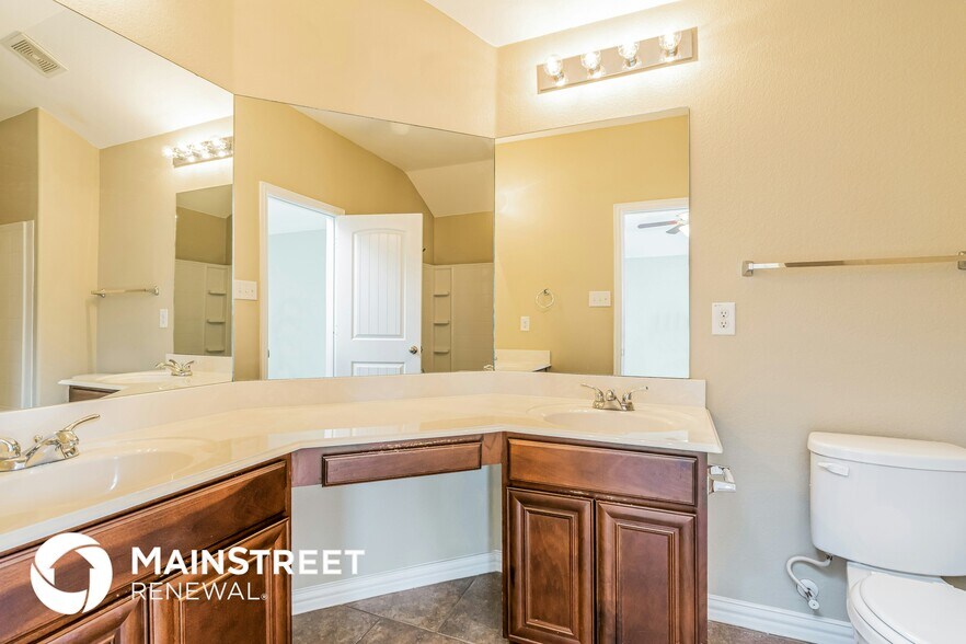 Building Photo - 7664 Hollow Point Dr