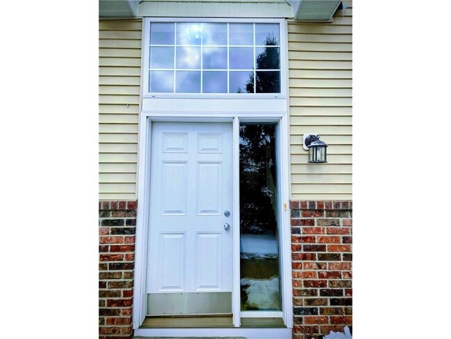 Building Photo - 18414 Lafayette Way