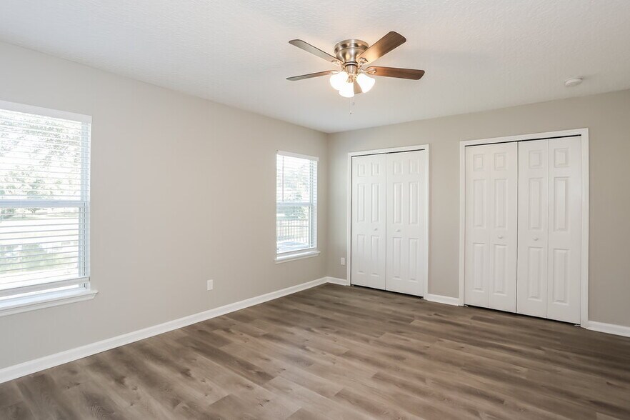 Building Photo - 11755 Alexandra Dr
