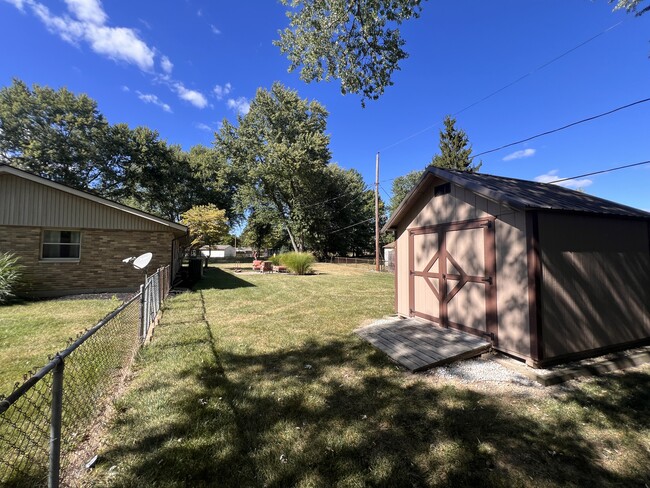 New shed. - 1298 Cedarcliff Dr