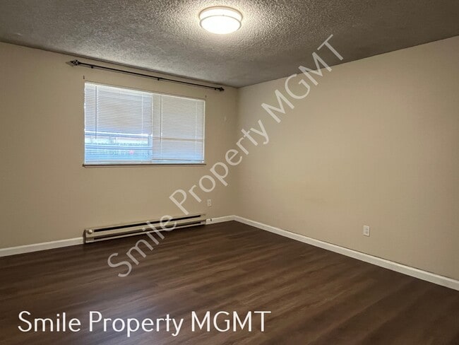 Building Photo - 3819 SE 130th Ave