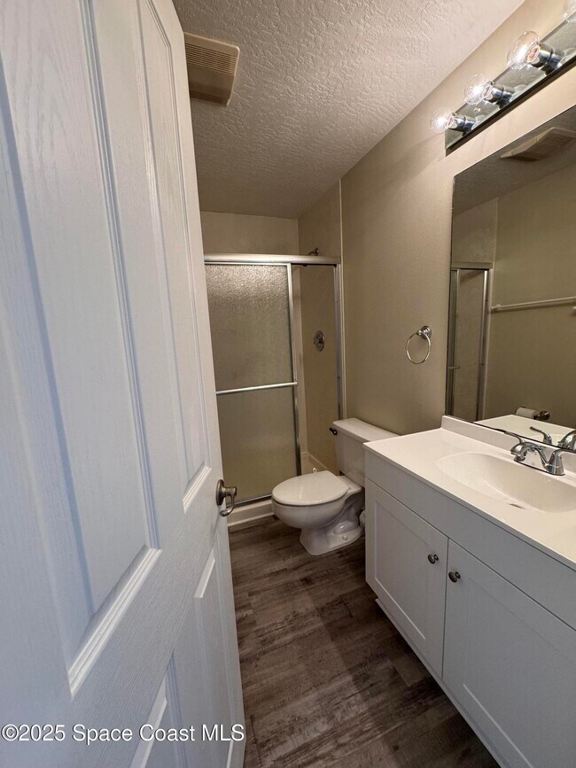 Building Photo - 105 Escambia Ln