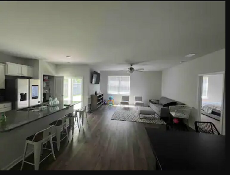 Building Photo - 2849 Pegasus Pl