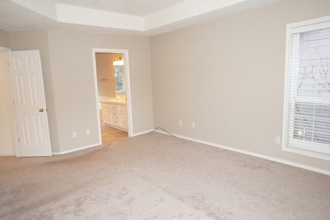 Building Photo - NW Portland Forest Heights Beauty. Flat backyard!