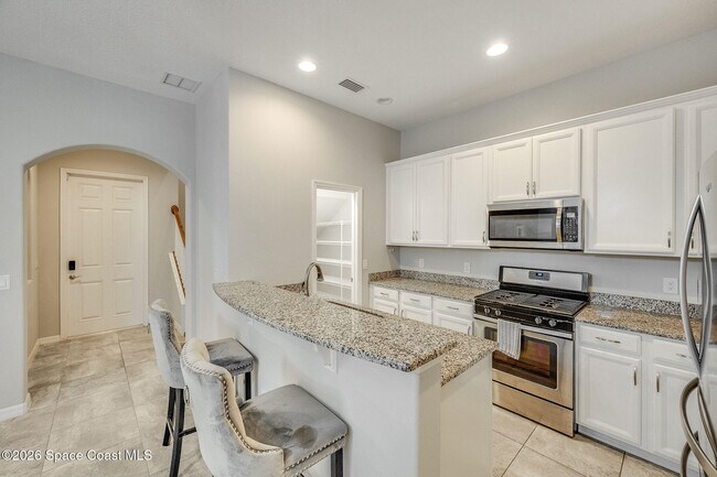 Building Photo - 8870 Napolo Dr