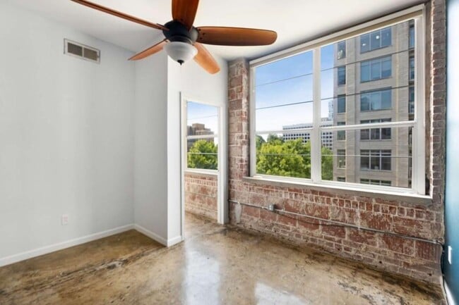 Building Photo - 800 Peachtree St NE