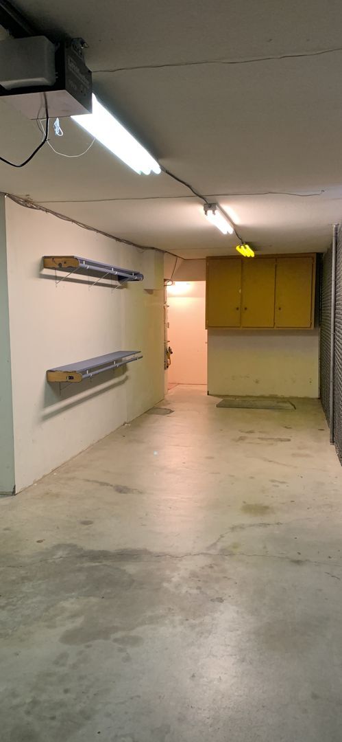 Building Photo - Fabulous in Coronado!