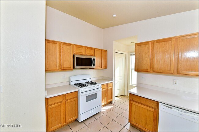 Building Photo - 14164 Robert Ituarte Dr