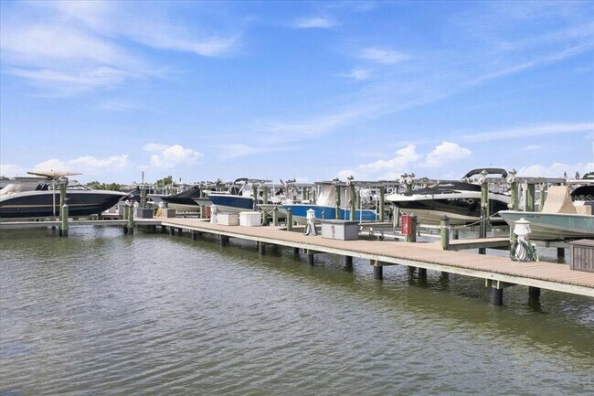 Building Photo - 920 Tidewater Shores Loop