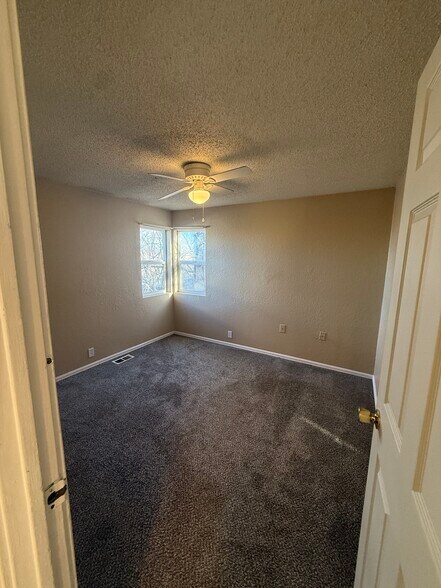 Bedroom 1 - 42 Alcott St