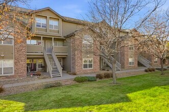Building Photo - Large Two Bedroom Condo in Aurora