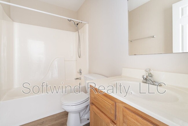 Building Photo - 1235 Summer St