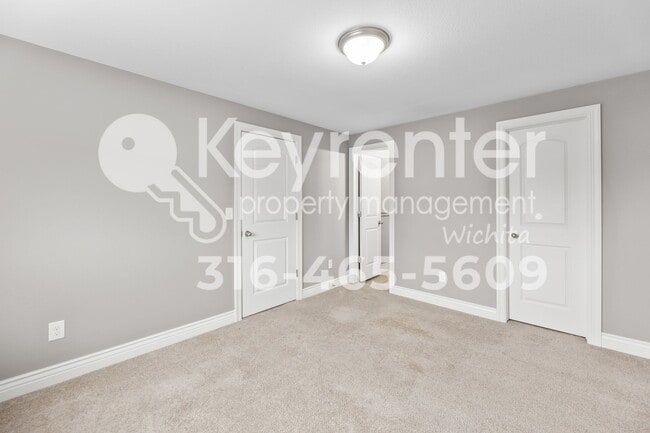 Building Photo - 2315-2317 E Coolwater St Duplex