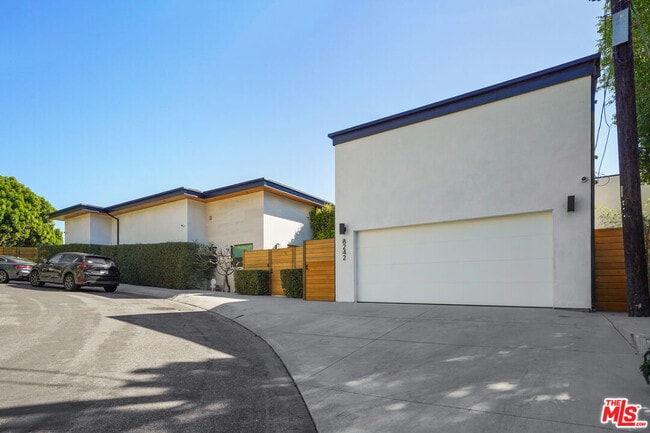 Building Photo - 8242 Hillside Ave