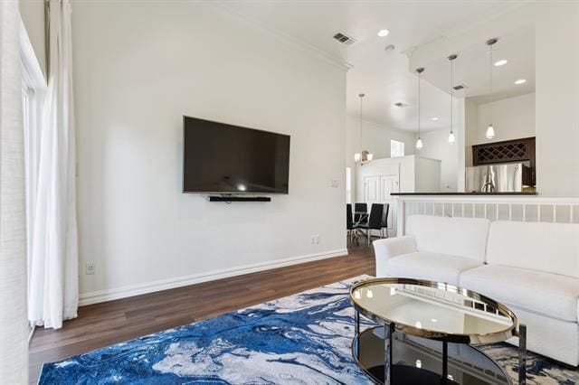 Building Photo - 2201 Wolf St