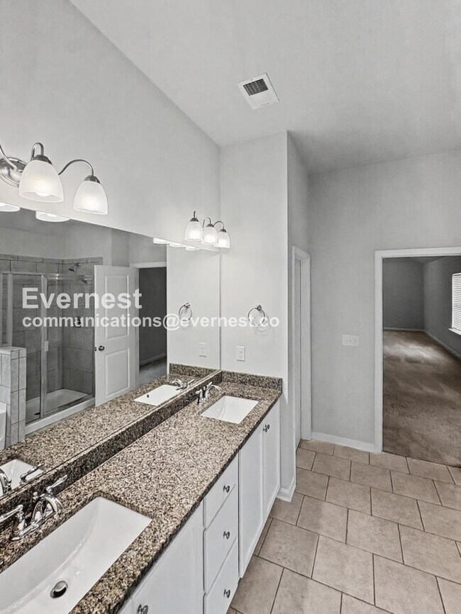 Building Photo - 320 Paxton LN