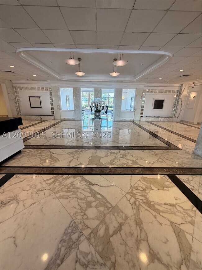 Building Photo - 5700 Collins Ave
