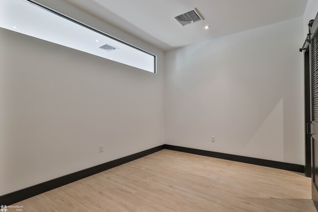 Building Photo - 45 Larry Holmes Dr