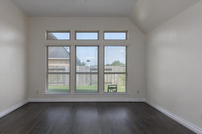 Building Photo - 2735 Rosepoint Ct