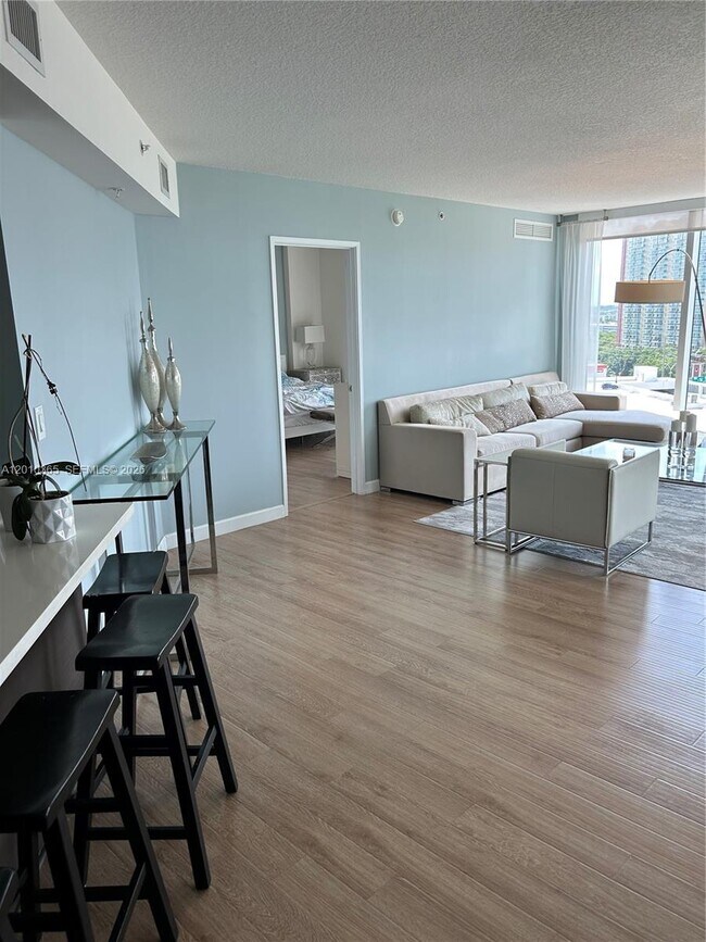 Building Photo - 150 Sunny Isles Blvd