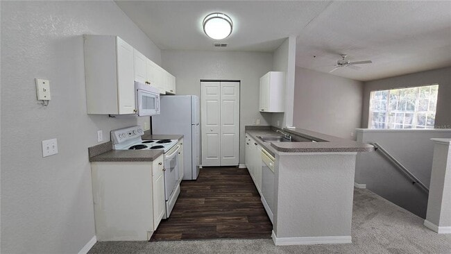 Building Photo - 875 Grand Regency Pointe