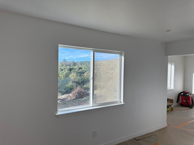 Building Photo - 31425 Green Rd