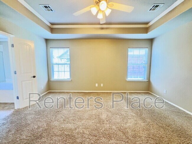 Building Photo - 12515 S Cedar Pl