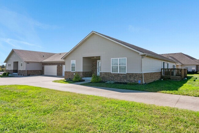 Primary Photo - 508 Regency Cir